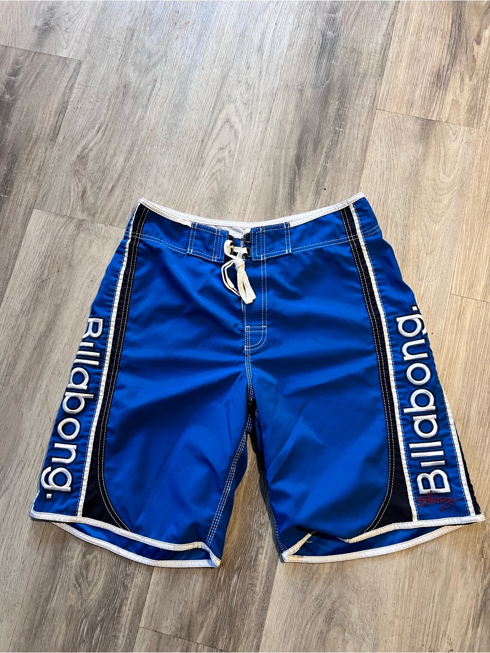 Vintage Billabong Men’s Blue Board Shorts